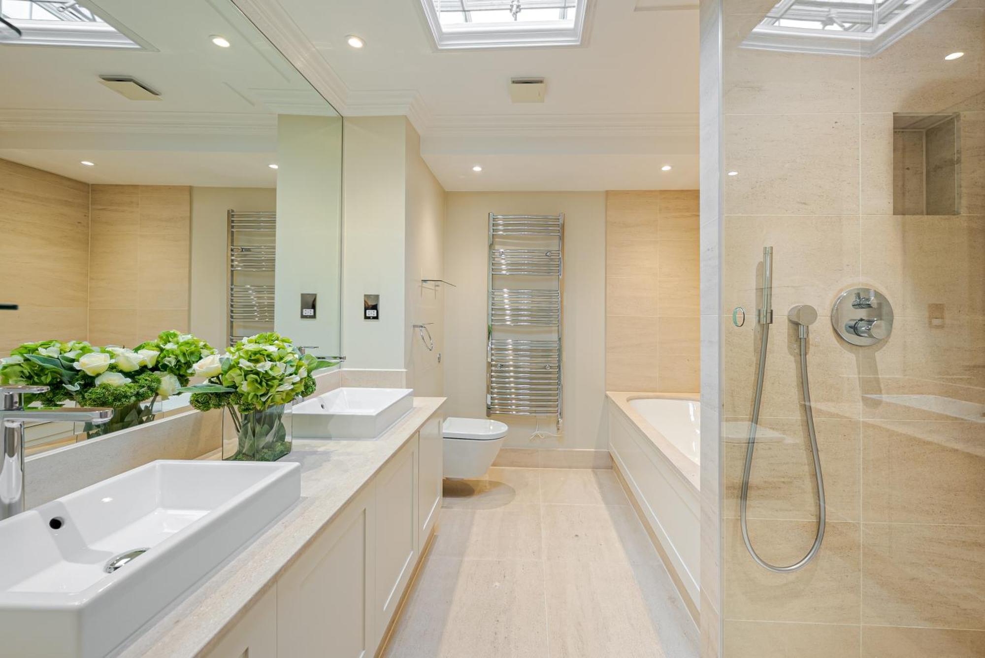 Modern 3 Bedroom Luxury House With Garage In Central Londra Dış mekan fotoğraf